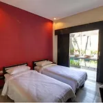 Zuk Hotel