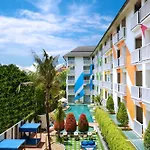 Bliss Surfer Hotel By Tritama Hospitality