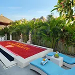 Holl Villa By Wildflower Group
