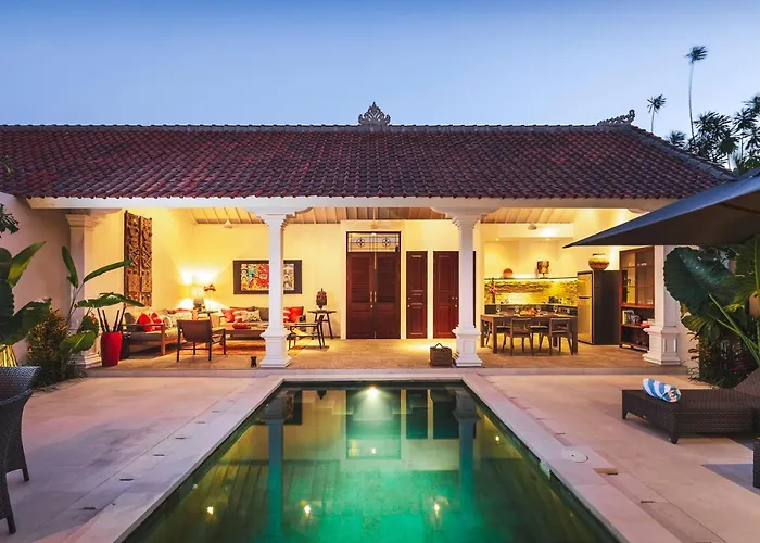 Villa Tahi - Stylish Luxury, Tranquil Location, Walk To Beach