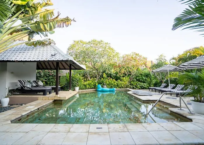 Stunning 4Br Oasis In Legian