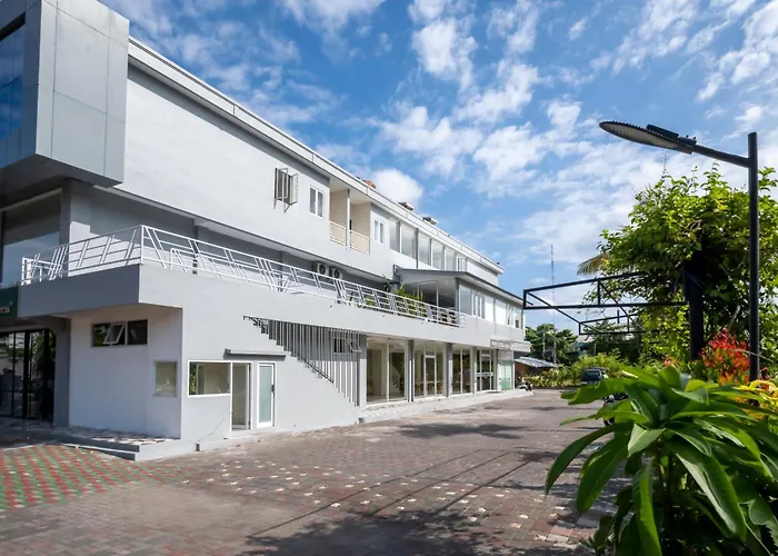 Bali Bustle Sunset Coliving And Coworking Space