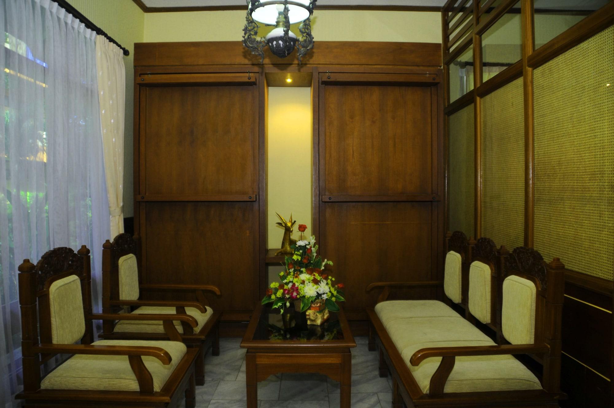 Melasti & 3* Legian