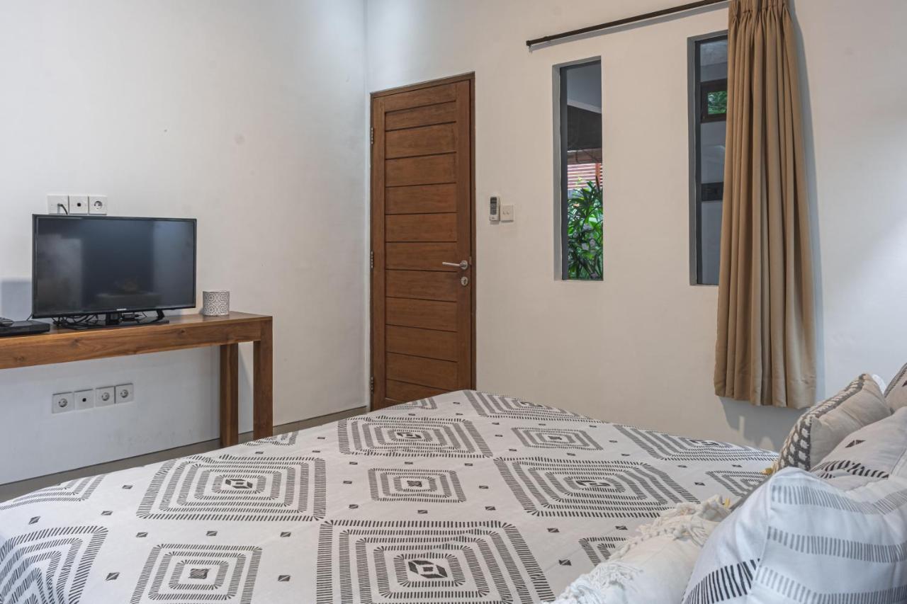 Mali Legian (Bali)