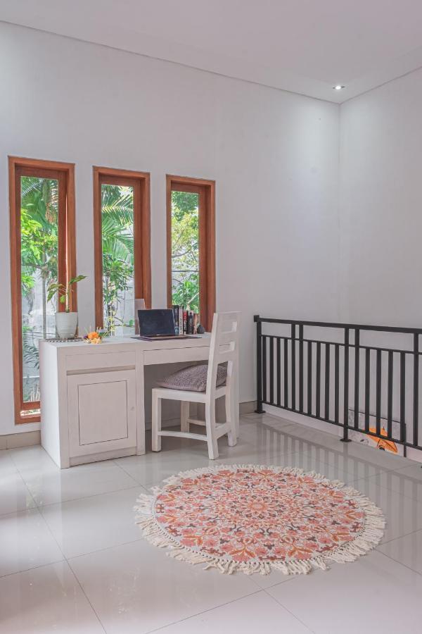 Mali Legian (Bali)