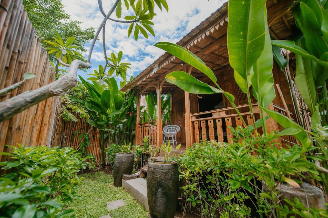 Moson * Legian (Bali)