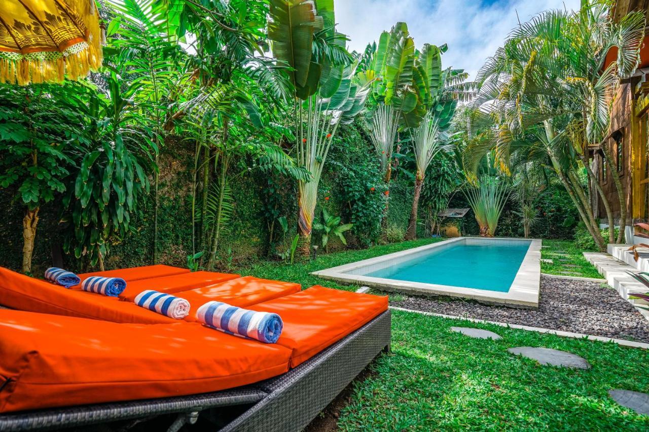 Pagoda, Sumptuous 4br With Tropical Vibes In Seminyak Legian (Bali)