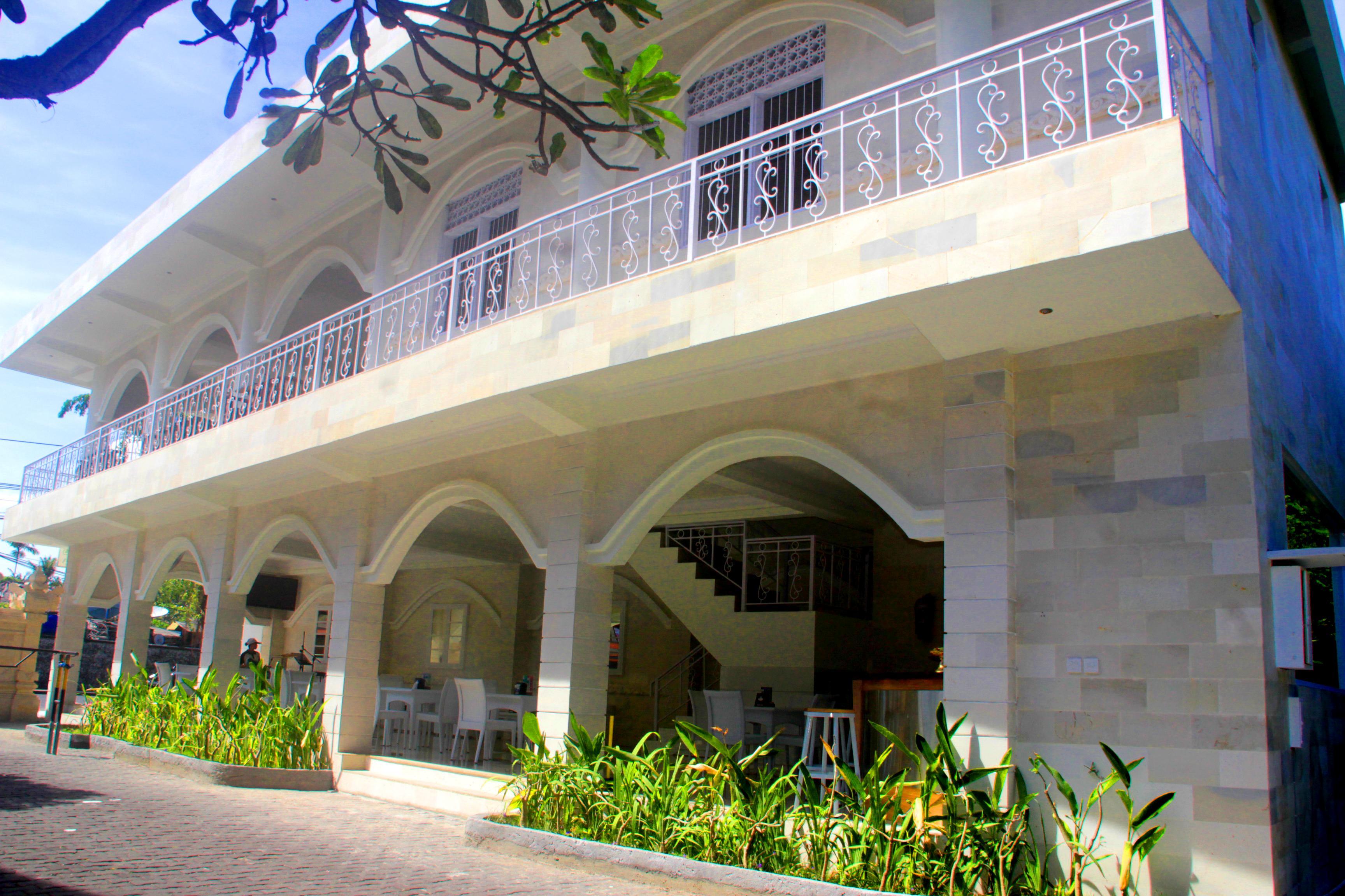 Melasti & Legian