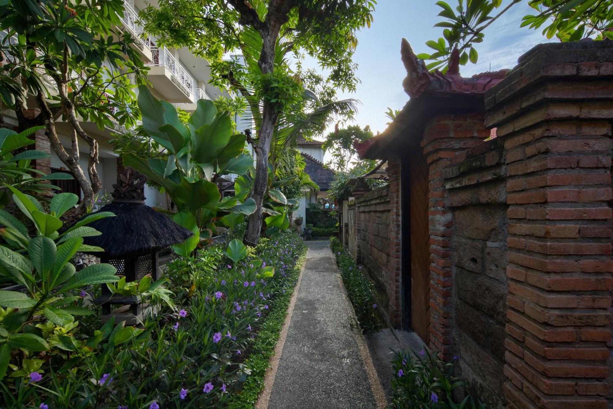 Village - Chse Certified 3* Legian