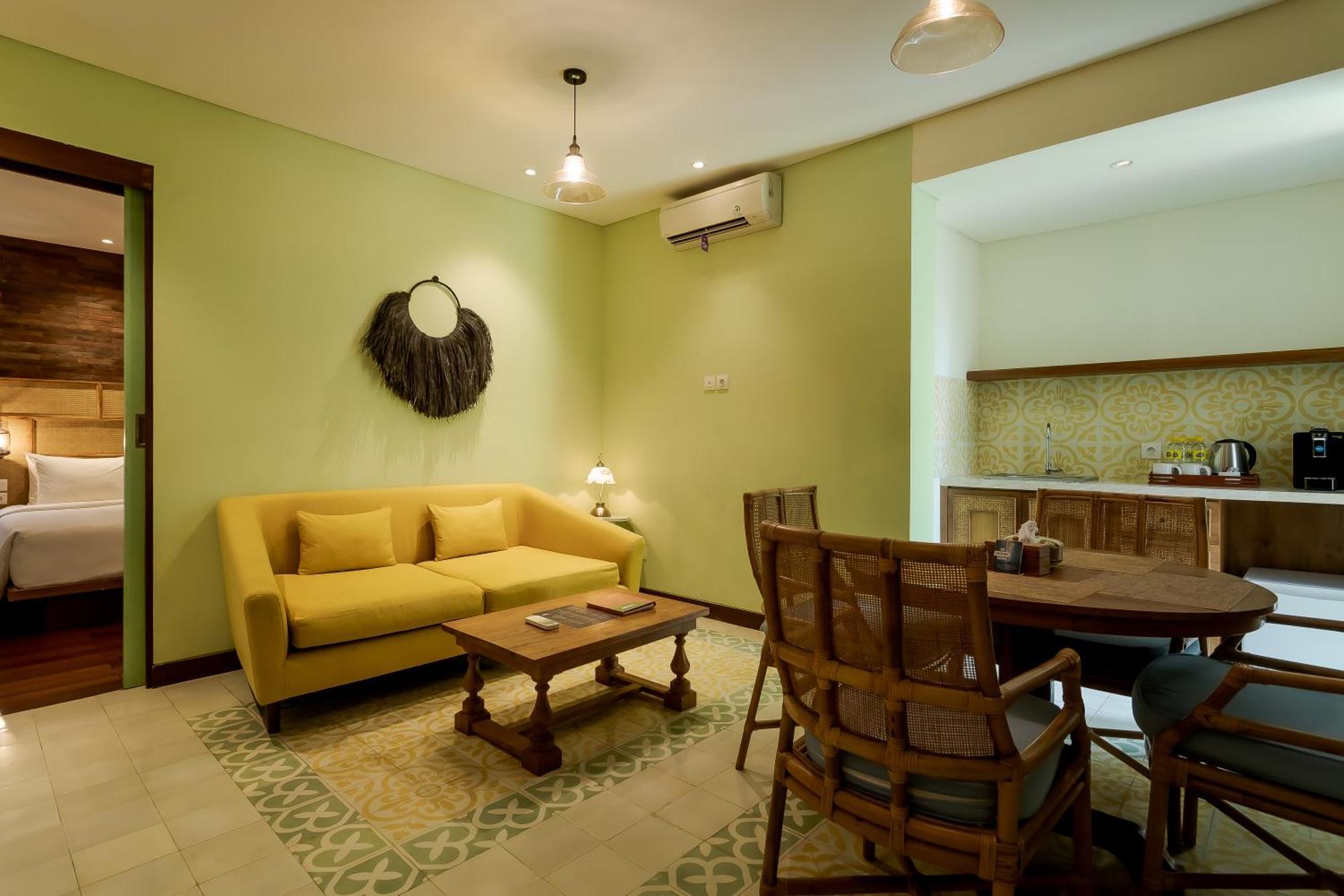 Hotel Fourteen Roses Boutique Hotel, Kuta 4*
