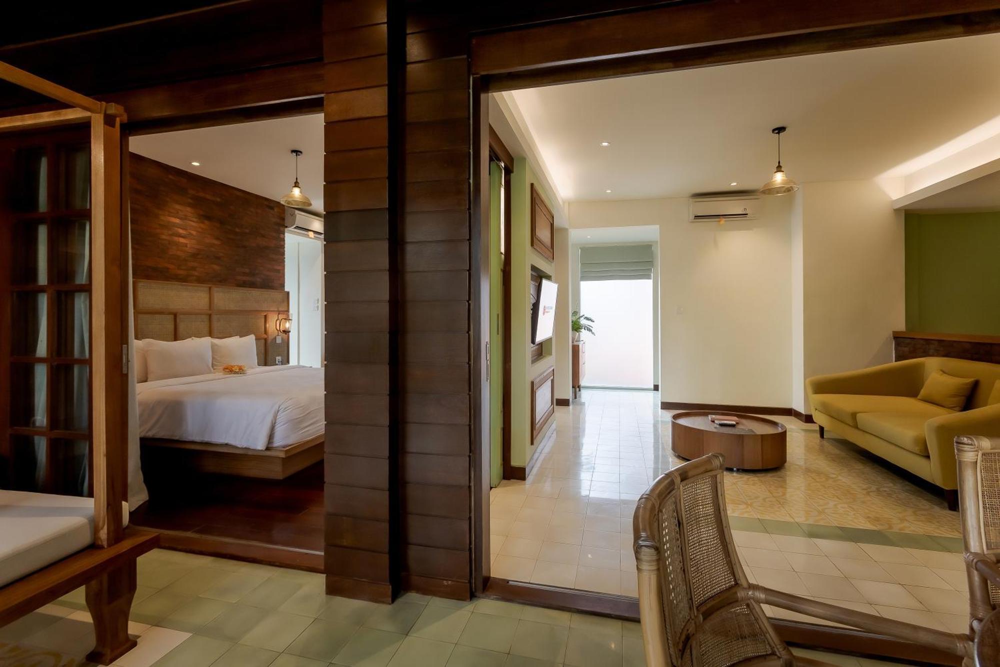 Hotel Fourteen Roses Boutique Hotel, Kuta 4*
