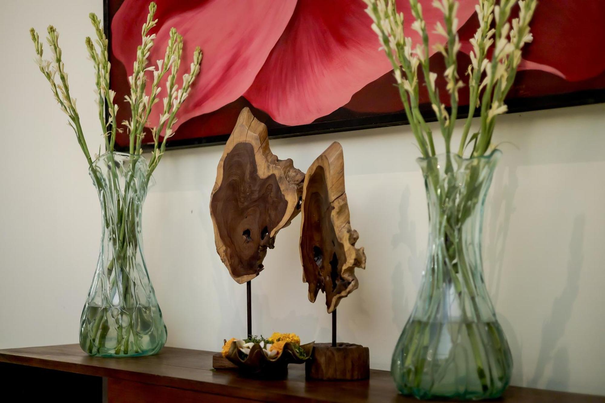 Fourteen Roses Boutique Hotel, Kuta Hotel Legian
