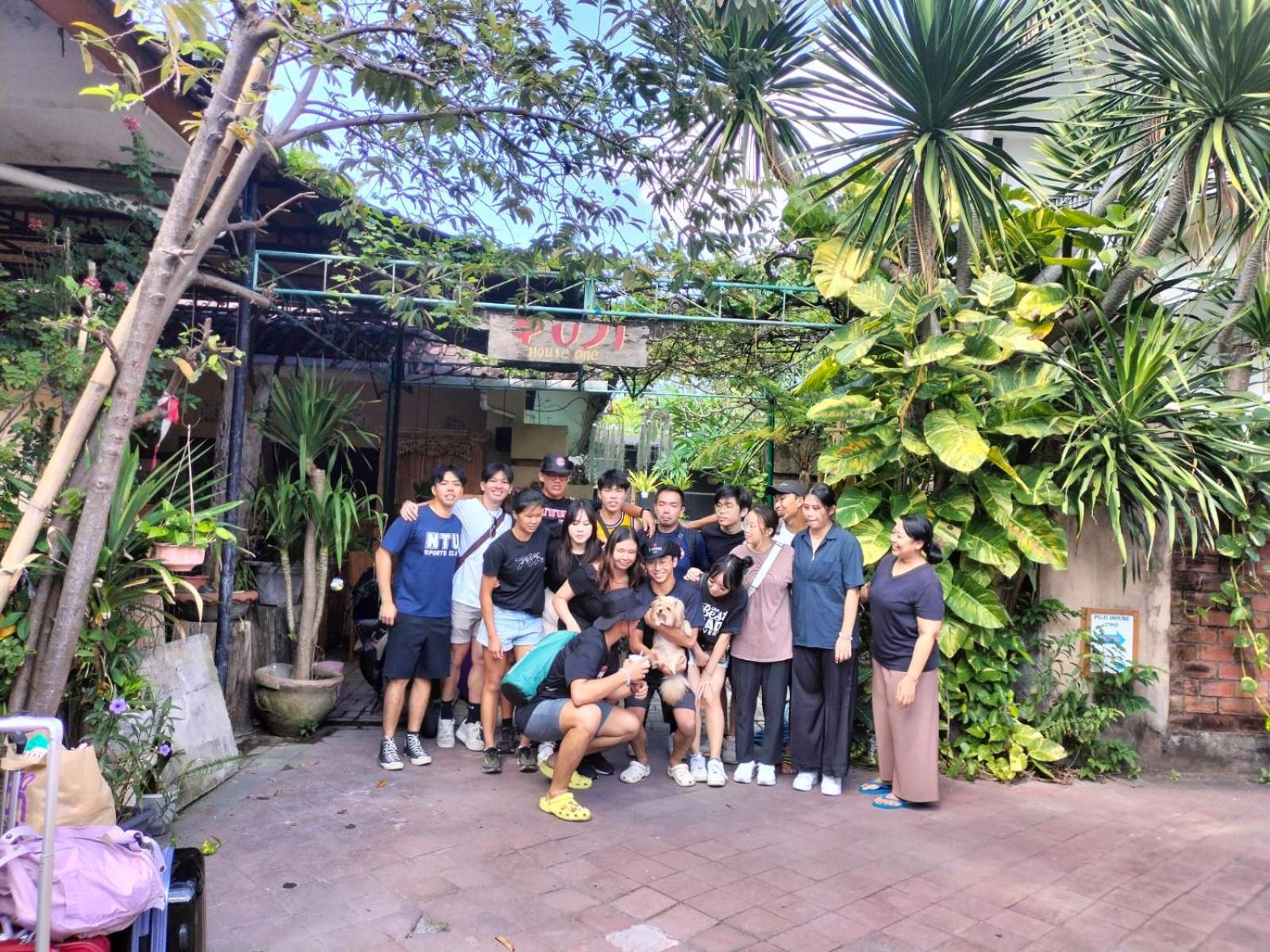 Pujihouse One * Legian