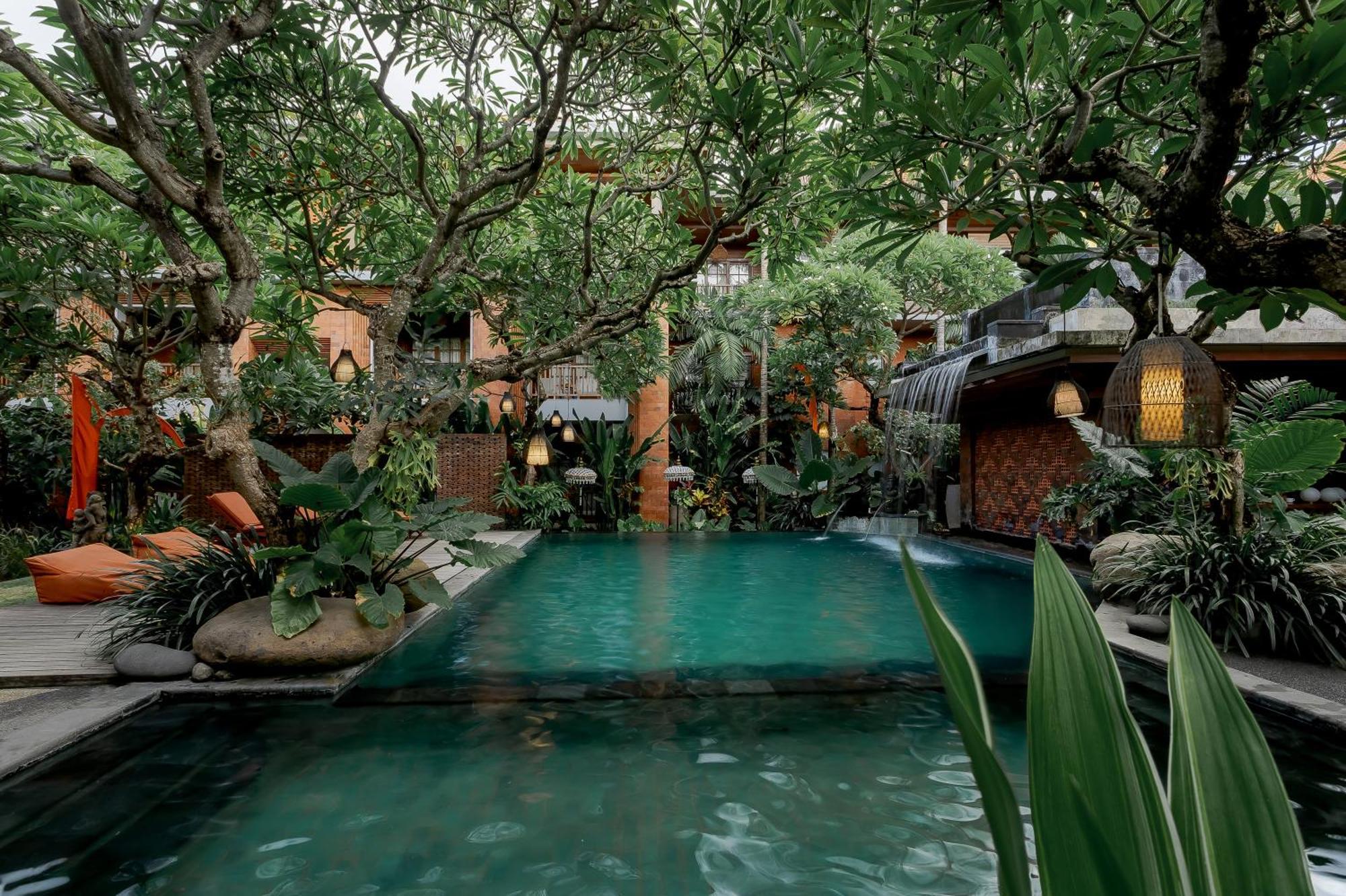 Hotel Fourteen Roses Boutique Hotel, Kuta Legian