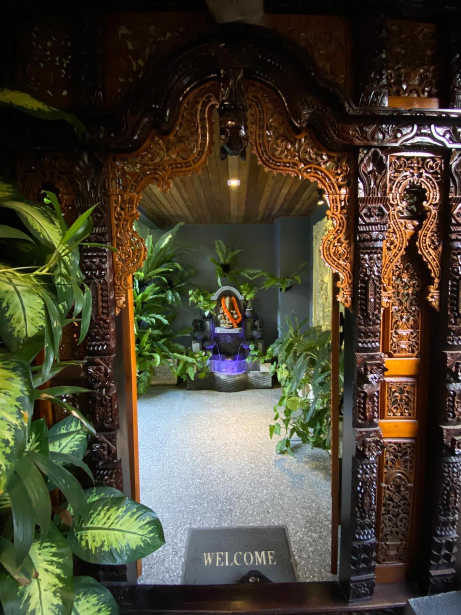 Mabuk Villa *