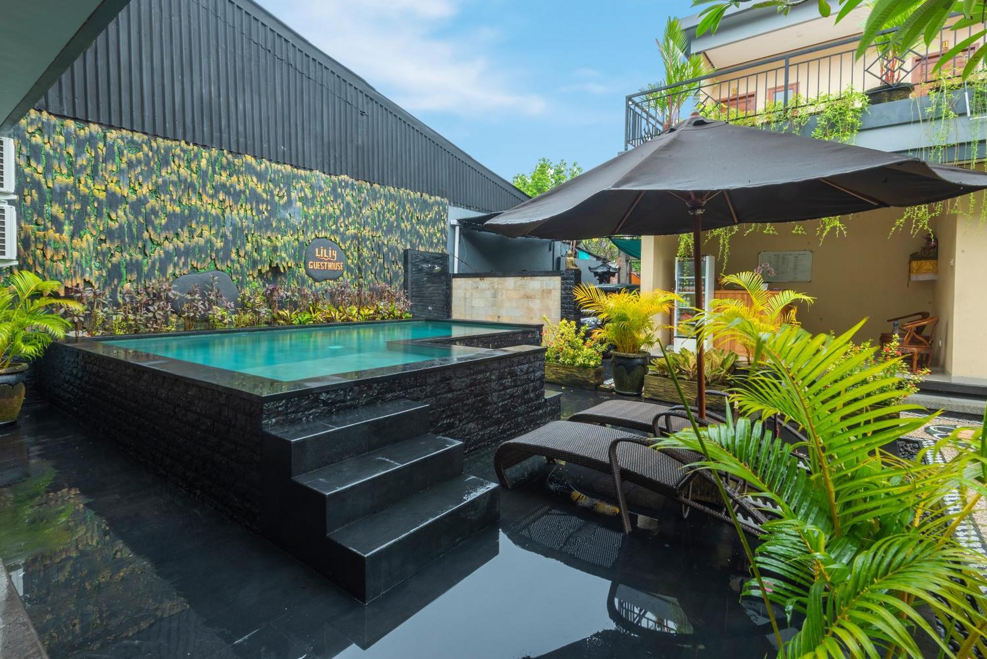 Liliy Near Guest house Legian (Bali)