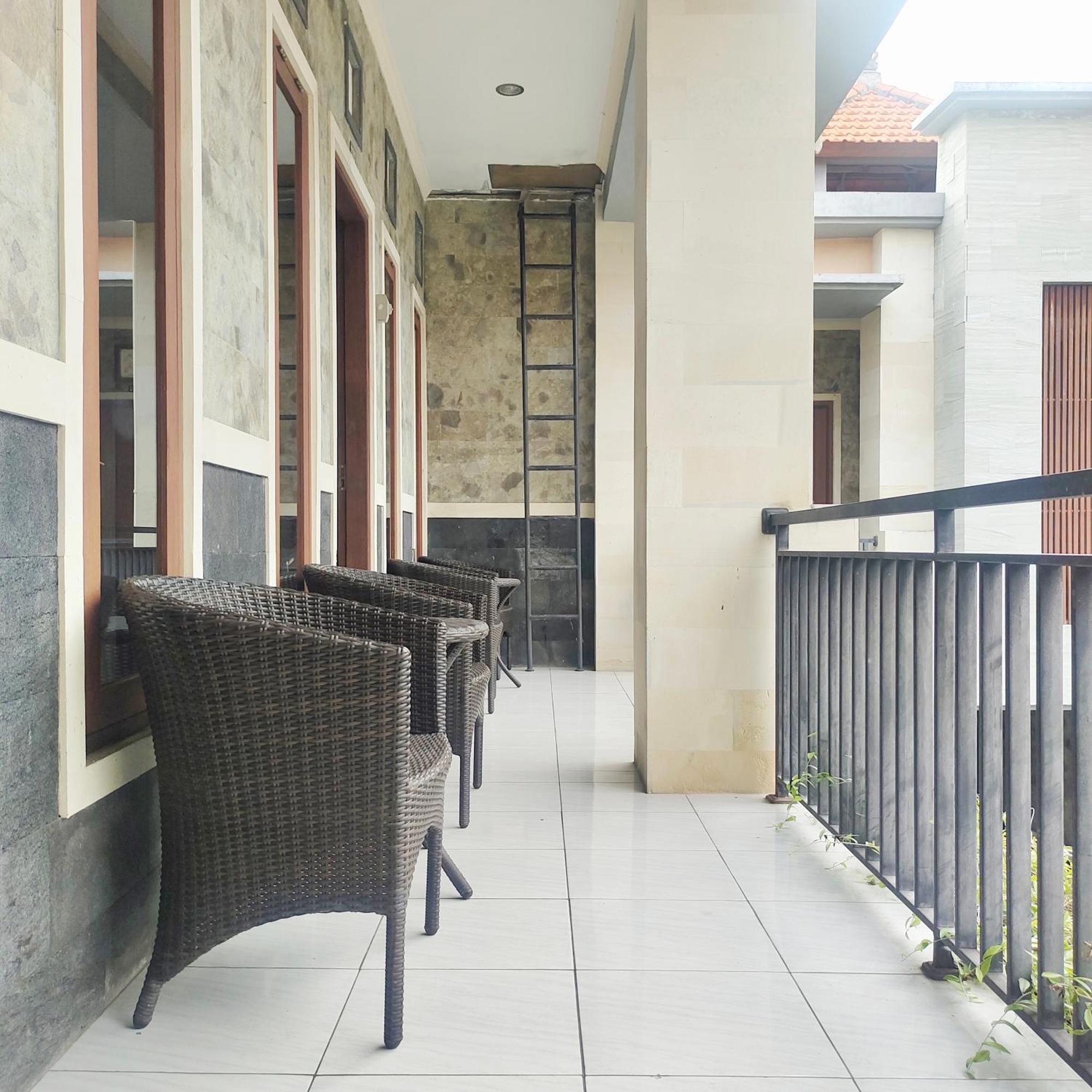 Guest house Santhi Graha By Naulitabitha
