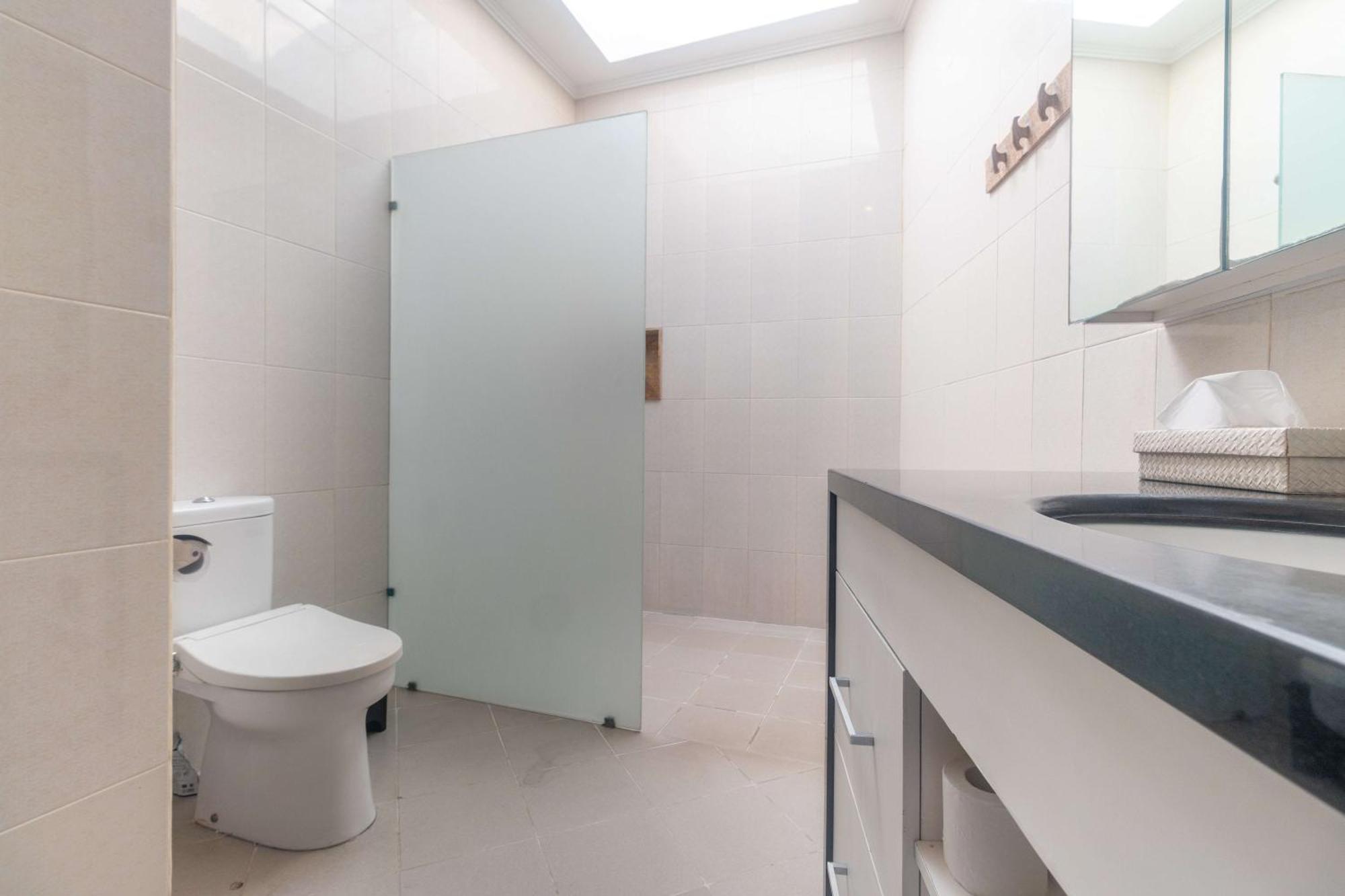 Tepi Sungai A Luxurious, Under New Management, 6 Bedroom 620 Sqm Retreat Featuring A Stunning 15 Meter Pool And Dedicated Childrens With 4 Bunk Beds Newly Renovated In Seminyak Legian (Bali)