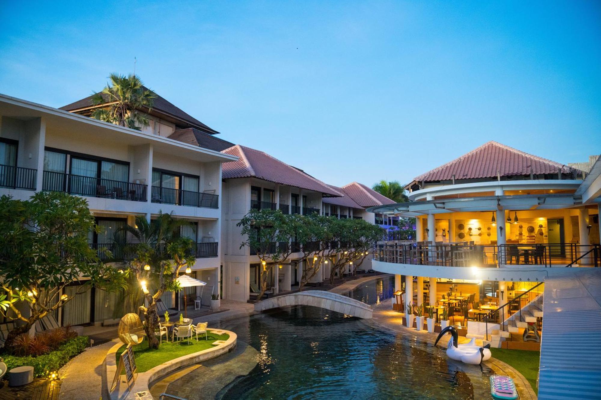 Resort Away Bali Camakila 4*