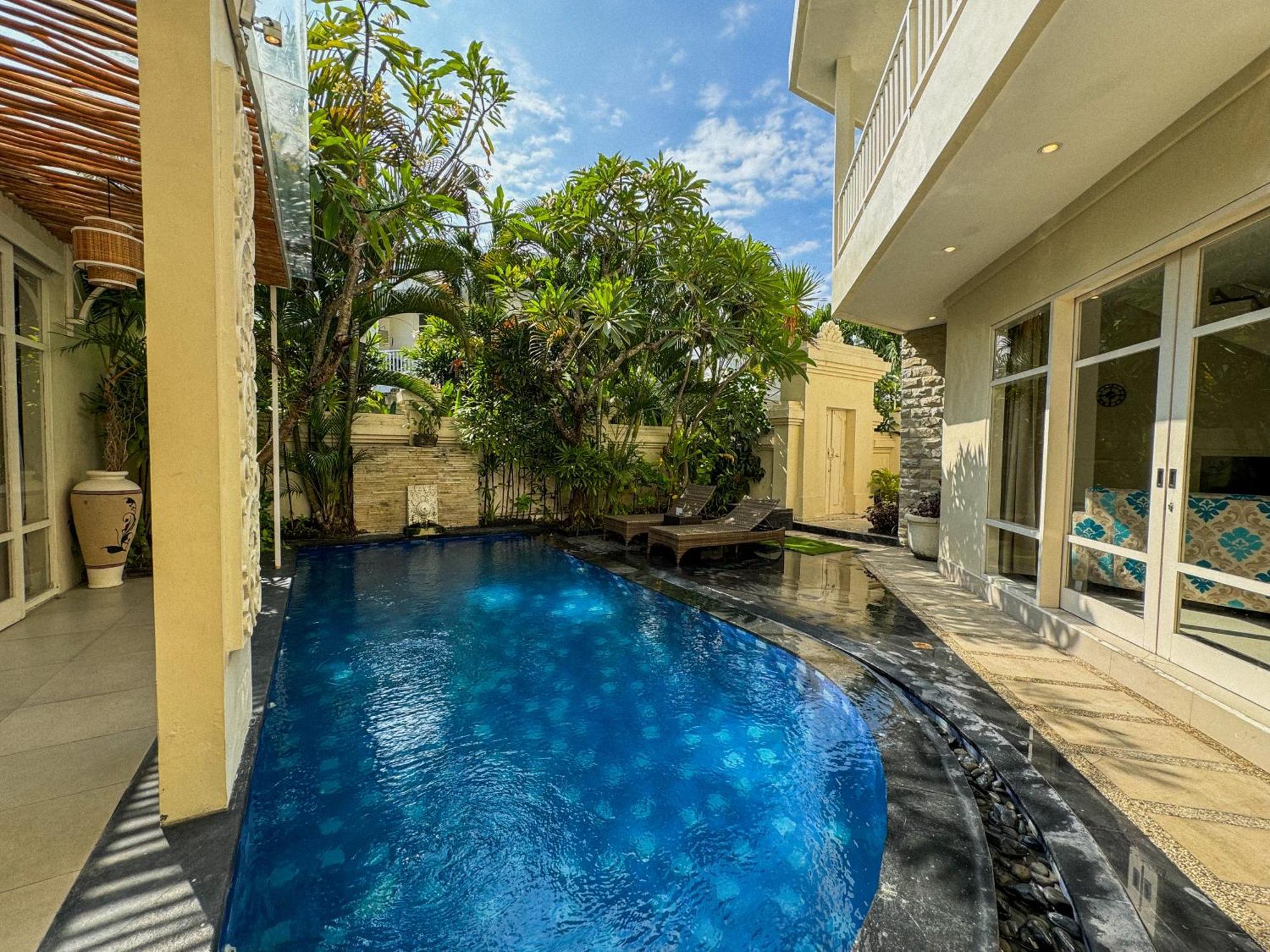 Awila Kuta Villa Legian (Bali)