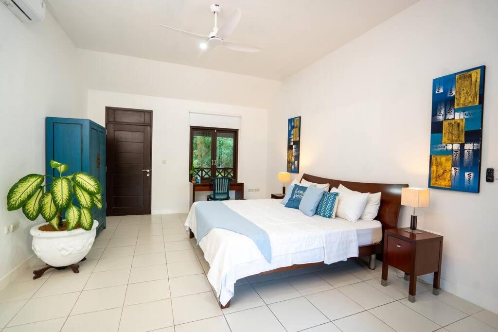 Villa Stunning 4br Oasis In