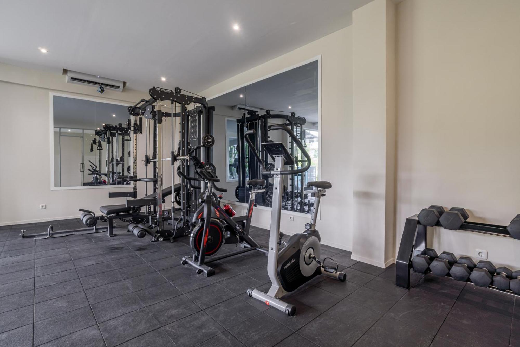 Aparthotel Bali Bustle Sunset Coliving And Coworking Space *