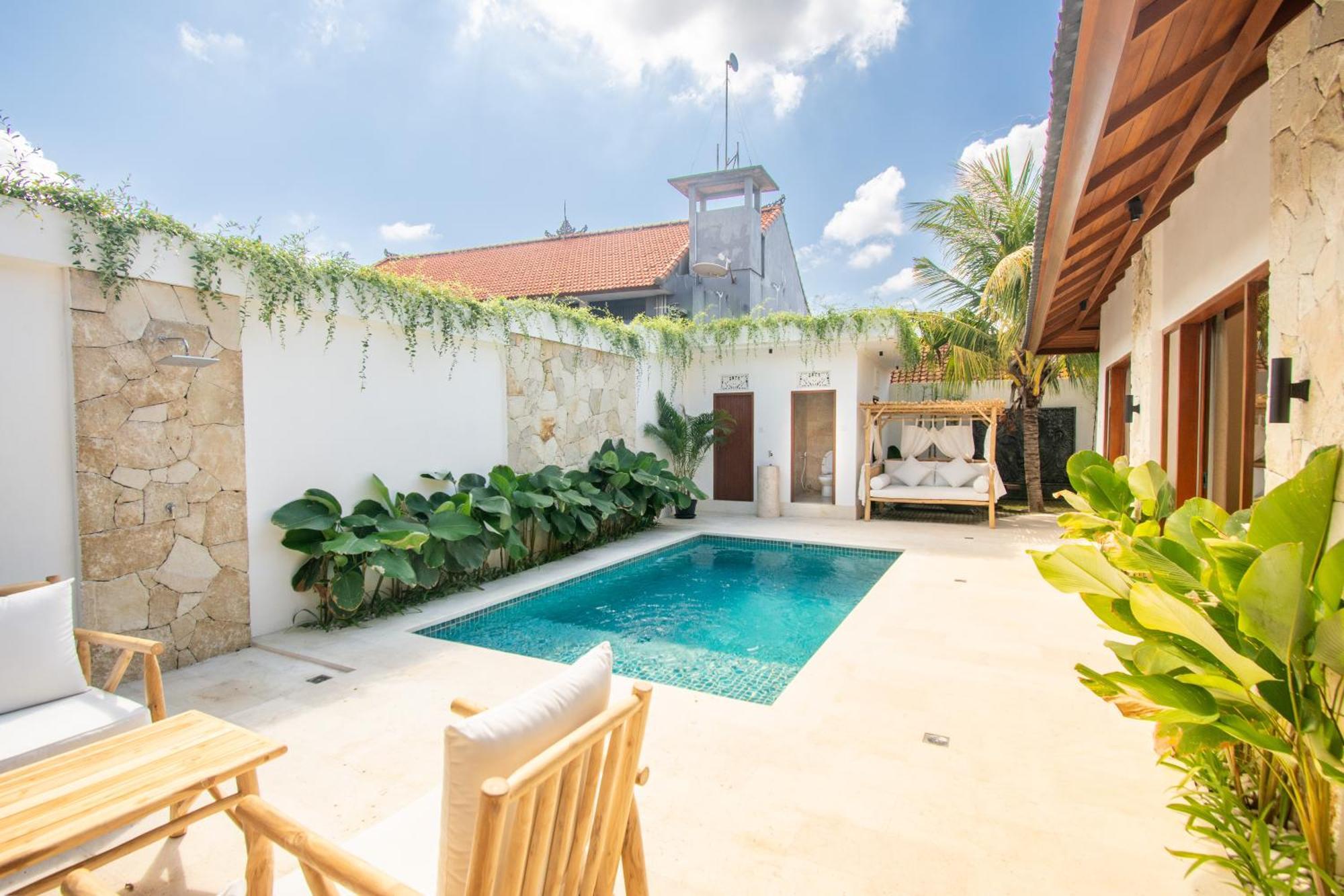 Mayo Villa