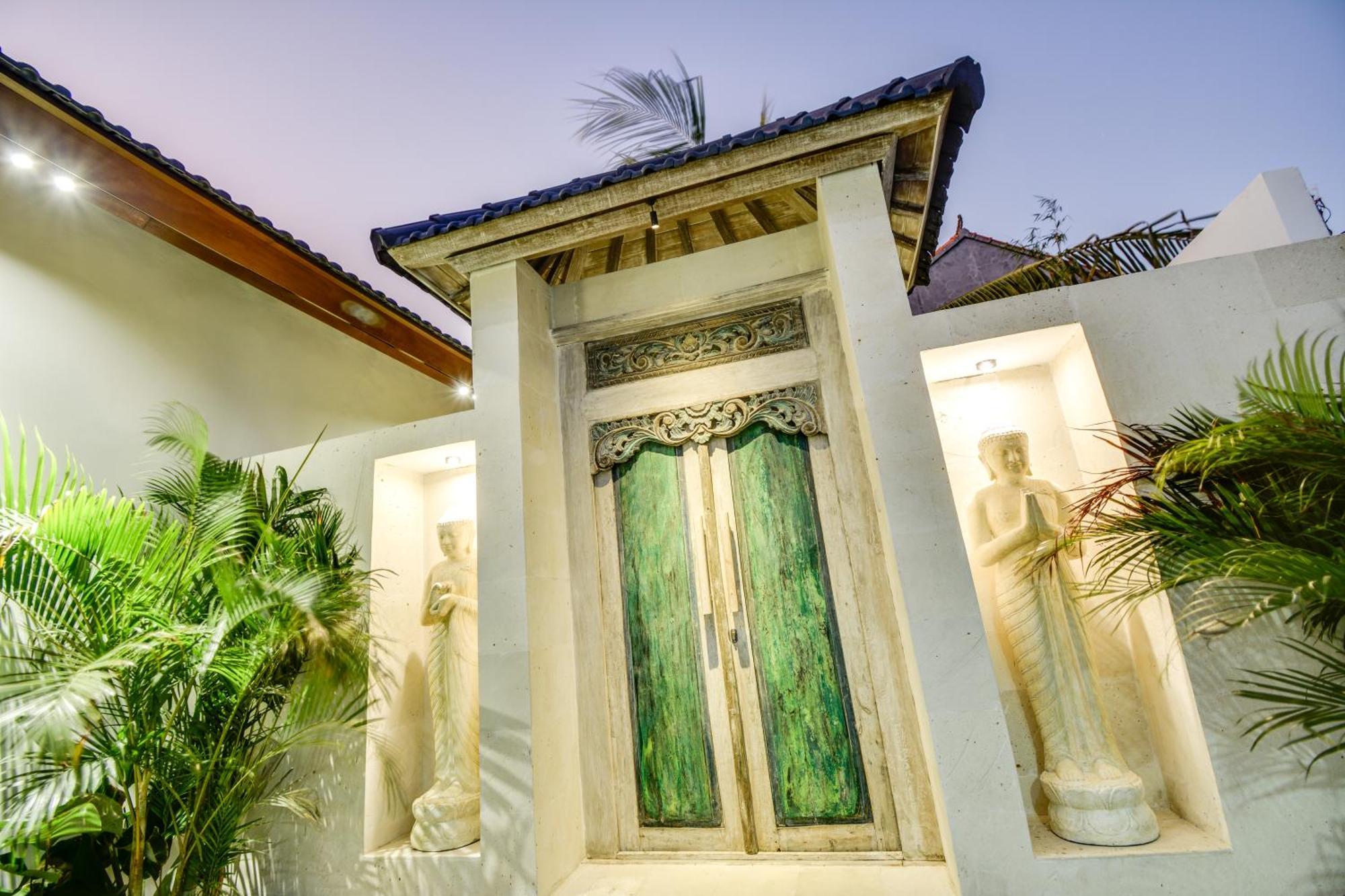 Villa Mayo Legian (Bali)