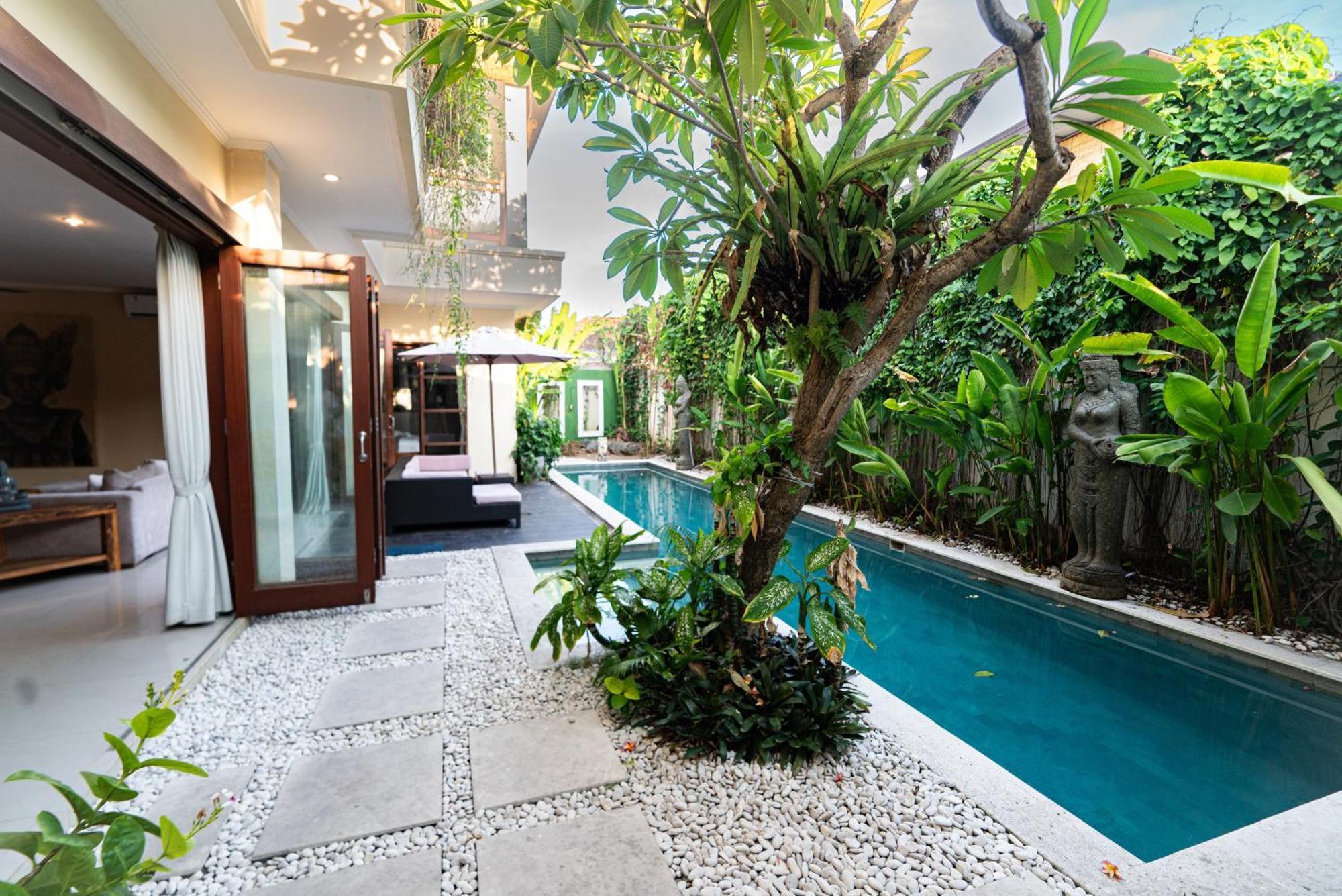 Tepi Sungai A Luxurious, Under New Management, 6 Bedroom 620 Sqm Retreat Featuring A Stunning 15 Meter Pool And Dedicated Childrens With 4 Bunk Beds Newly Renovated In Seminyak Legian (Bali)