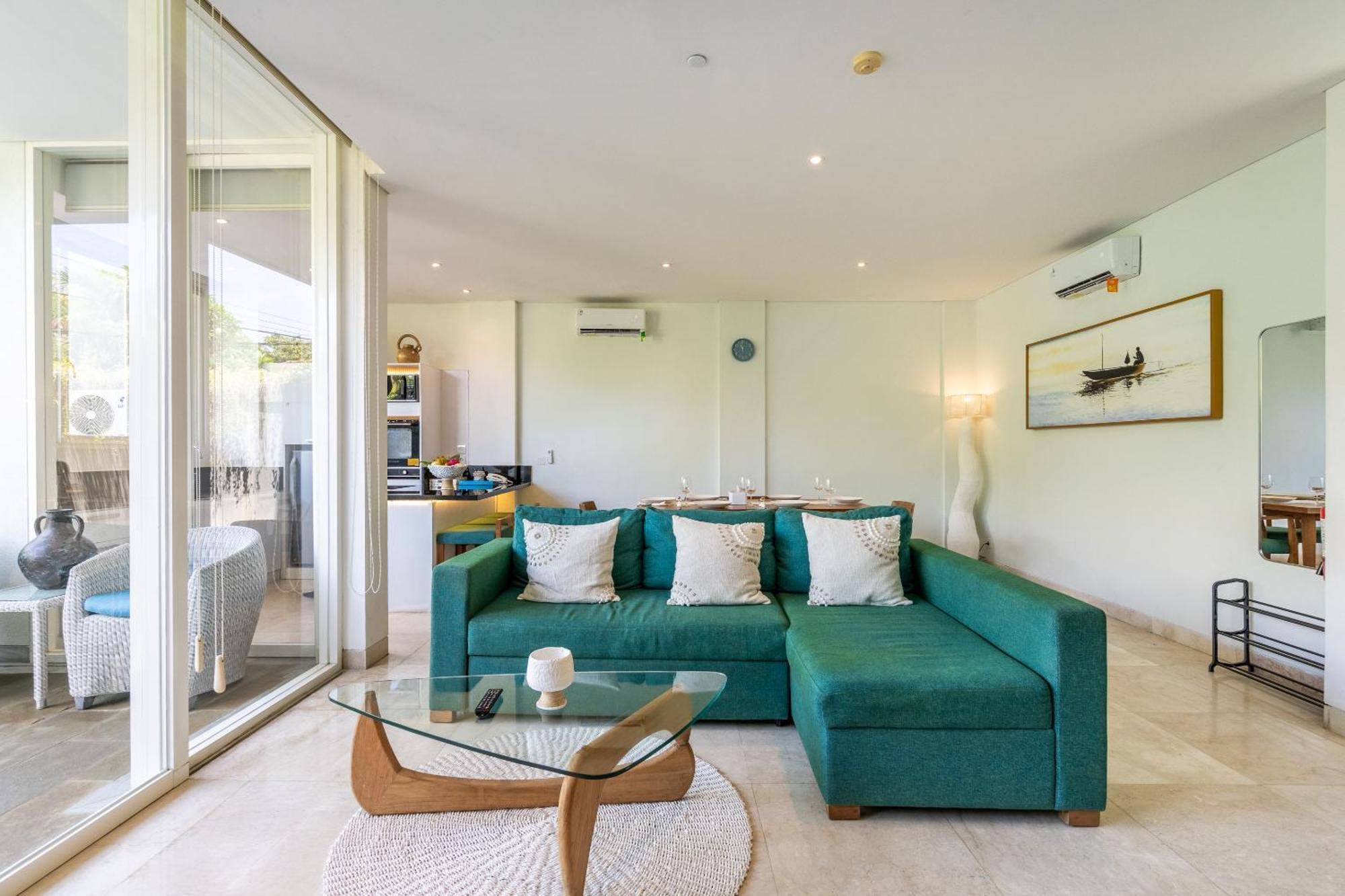 Aq-va & Seminyak Hotel 4*