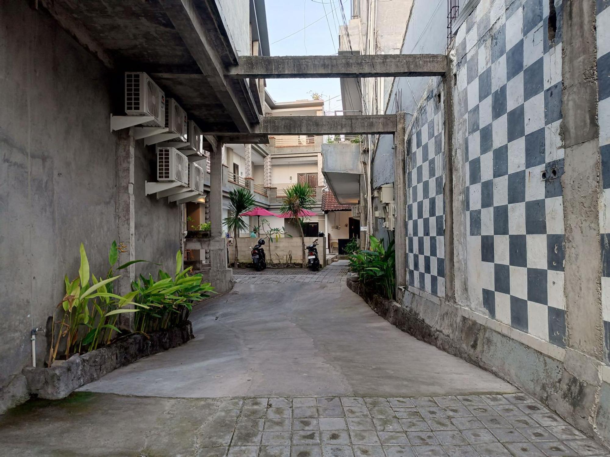Nasya Hotel Legian (Bali)