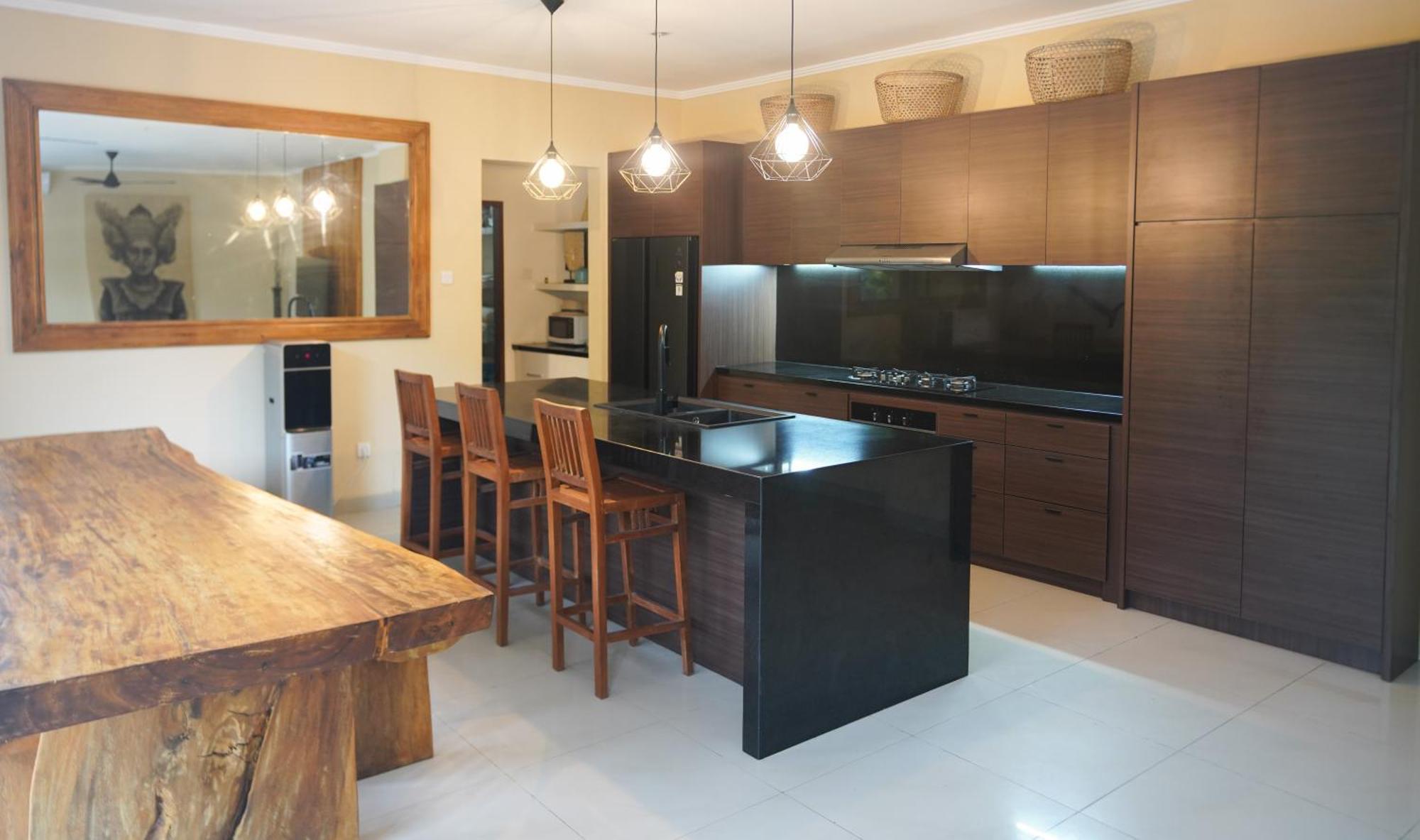 Villa Tepi Sungai A Luxurious, Under New Management, 6 Bedroom 620 Sqm Retreat Featuring A Stunning 15 Meter Pool And Dedicated Childrens With 4 Bunk Beds Newly Renovated In Seminyak Legian (Bali)