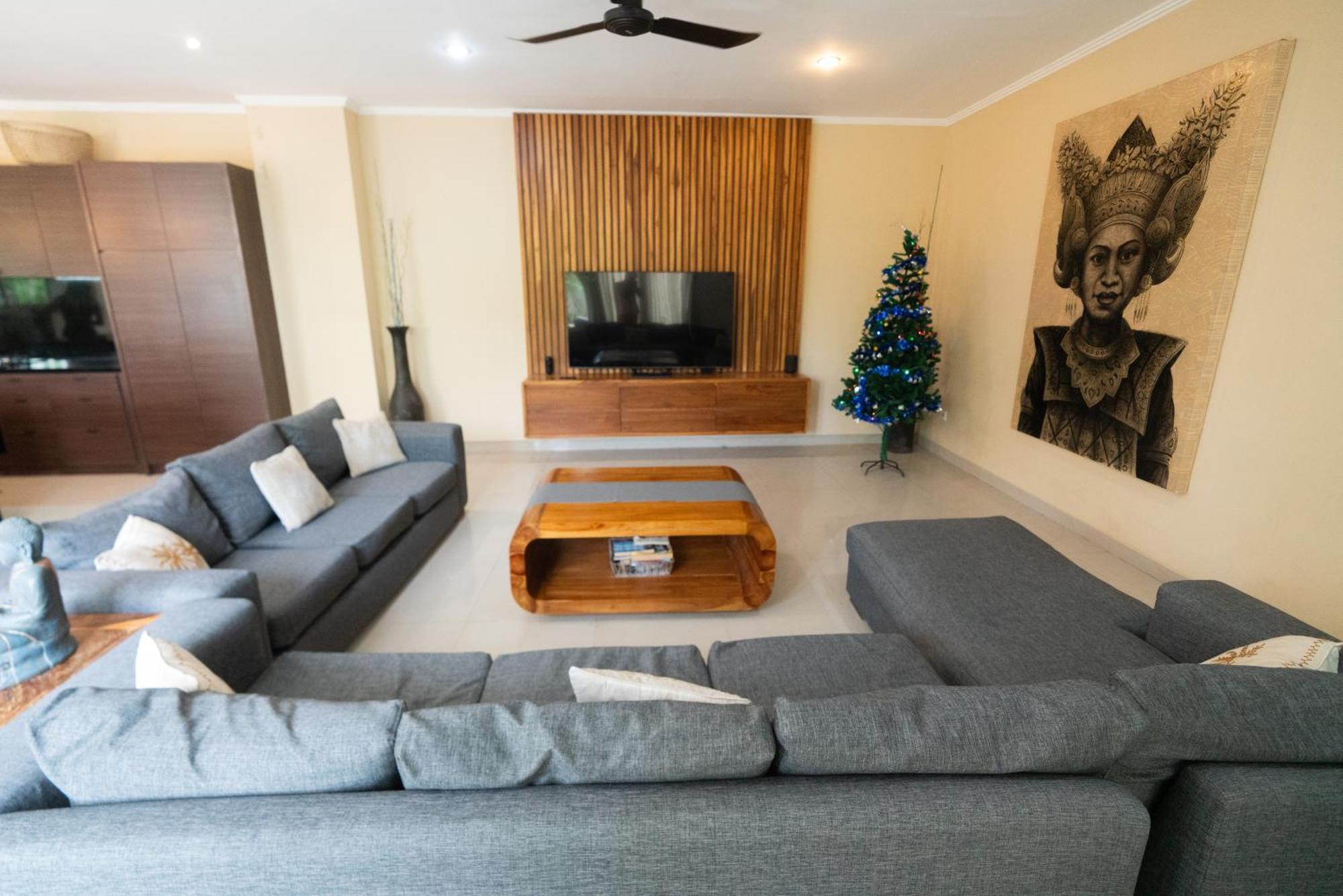 Villa Tepi Sungai A Luxurious, Under New Management, 6 Bedroom 620 Sqm Retreat Featuring A Stunning 15 Meter Pool And Dedicated Childrens With 4 Bunk Beds Newly Renovated In Seminyak *