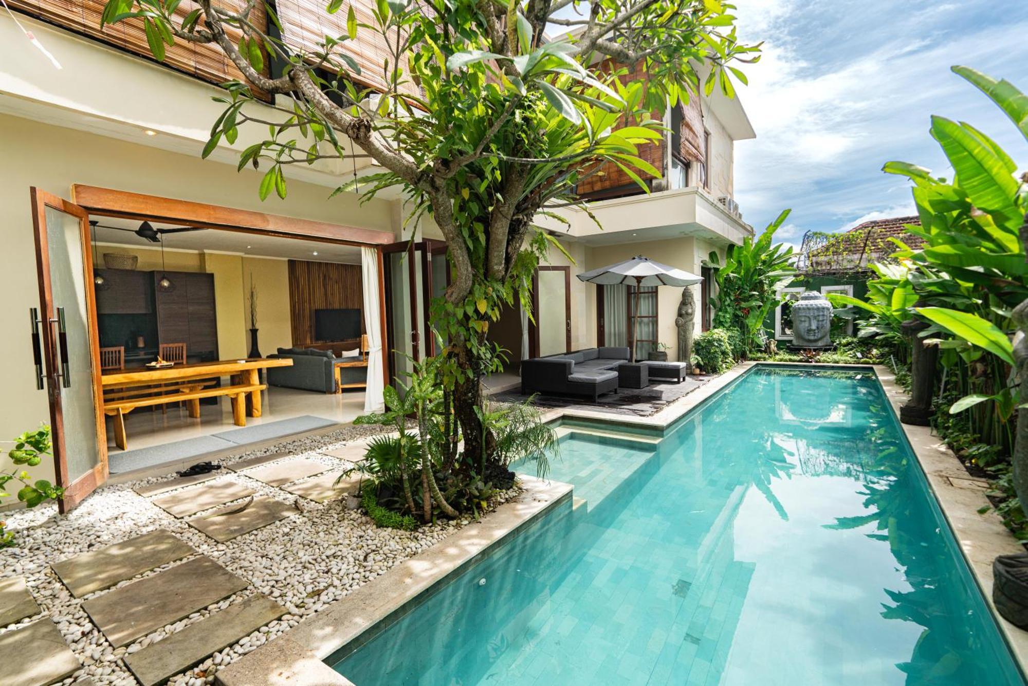 Villa Tepi Sungai A Luxurious, Under New Management, 6 Bedroom 620 Sqm Retreat Featuring A Stunning 15 Meter Pool And Dedicated Childrens With 4 Bunk Beds Newly Renovated In Seminyak Legian (Bali)