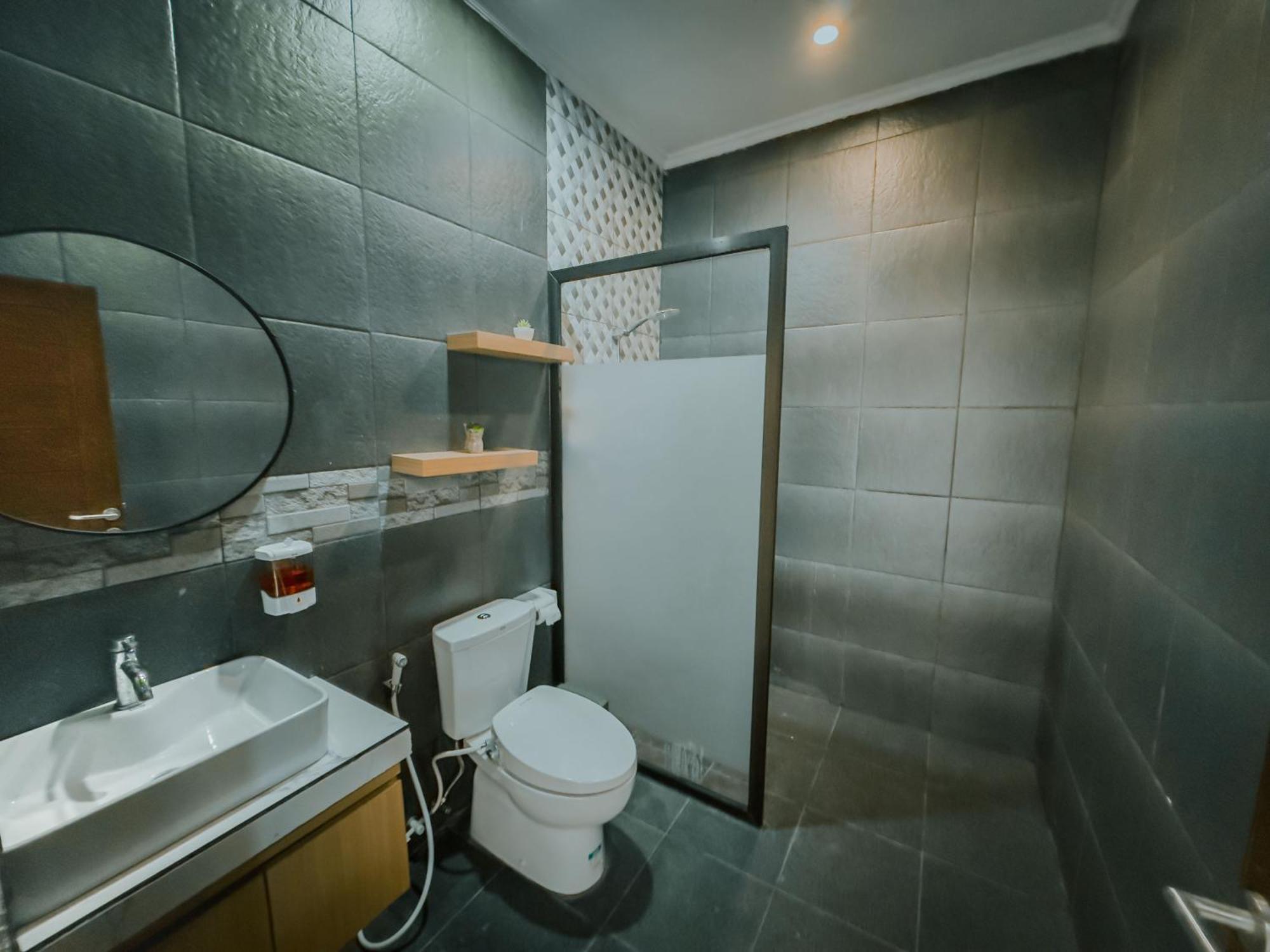 Pachira Living - Monthly Rate Available *