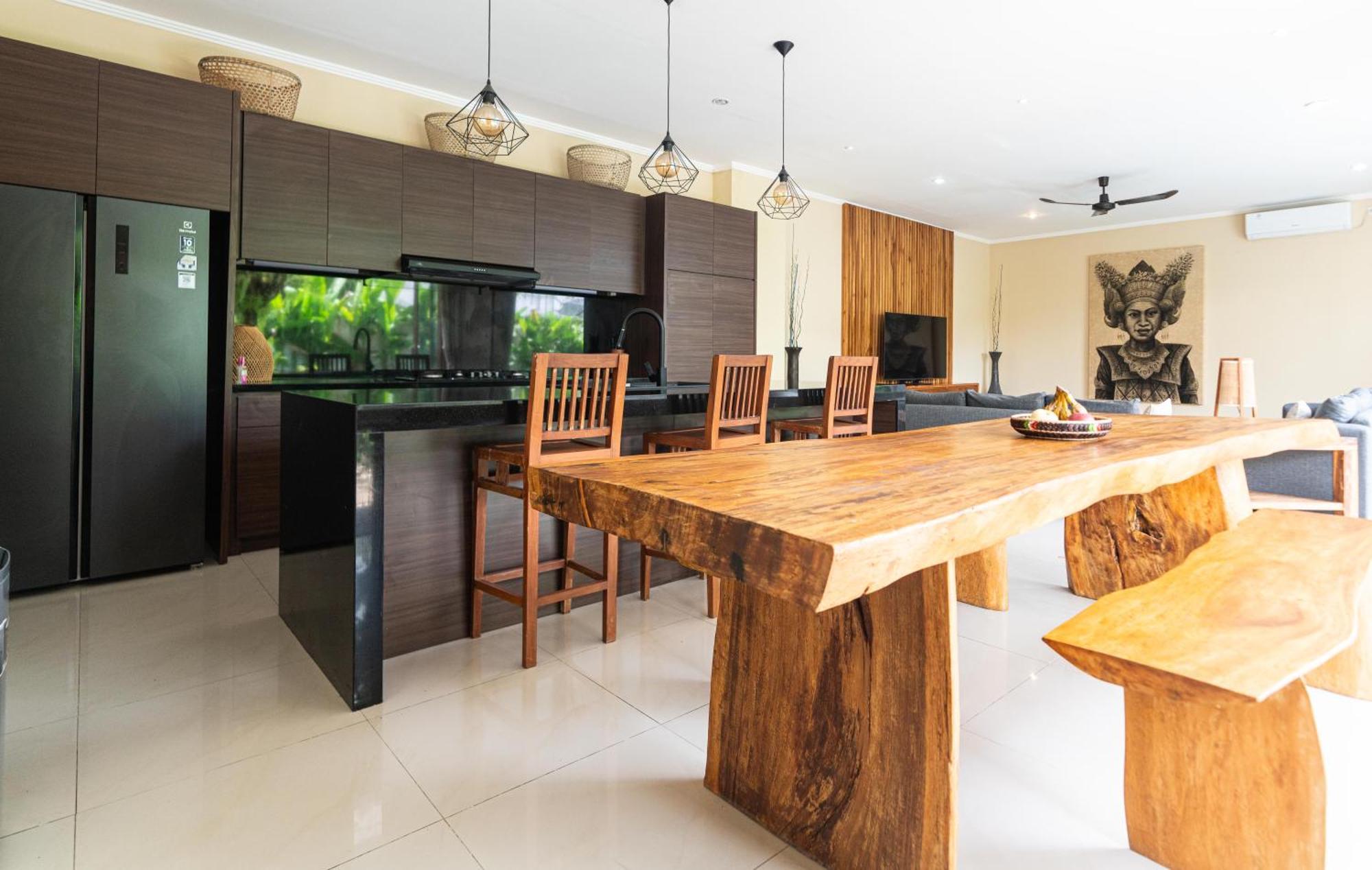 Villa Tepi Sungai A Luxurious, Under New Management, 6 Bedroom 620 Sqm Retreat Featuring A Stunning 15 Meter Pool And Dedicated Childrens With 4 Bunk Beds Newly Renovated In Seminyak *
