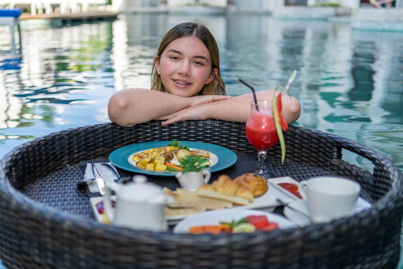 Bliss Surfer By Tritama Hospitality Hotel Legian (Bali)