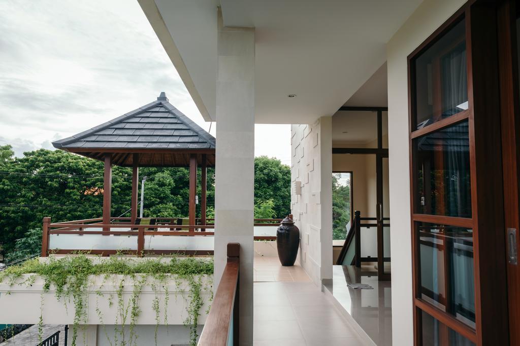 Aurikari Villa *