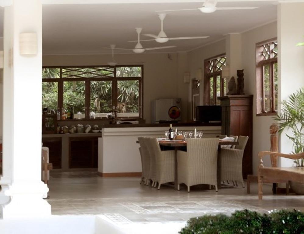 Varuna Villa Legian (Bali)