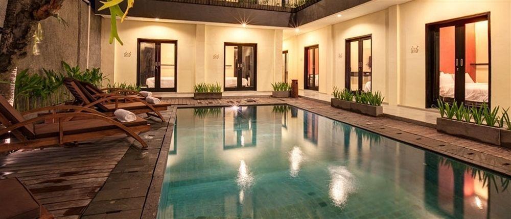 Zuk Hotel 3*