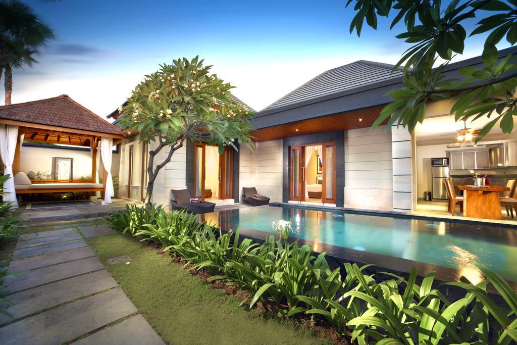 Villa The Banyumas Legian (Bali)