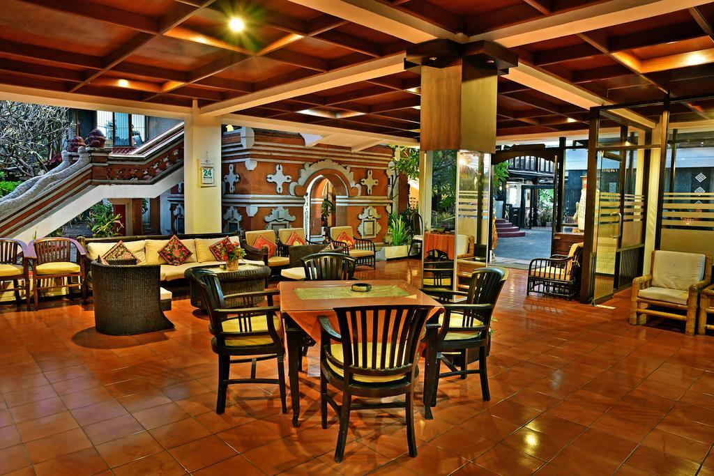 Hotel Puri Naga Beachfront 3*