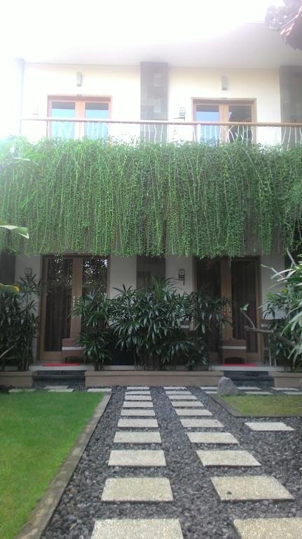 Kubu Carik 3* Legian (Bali)