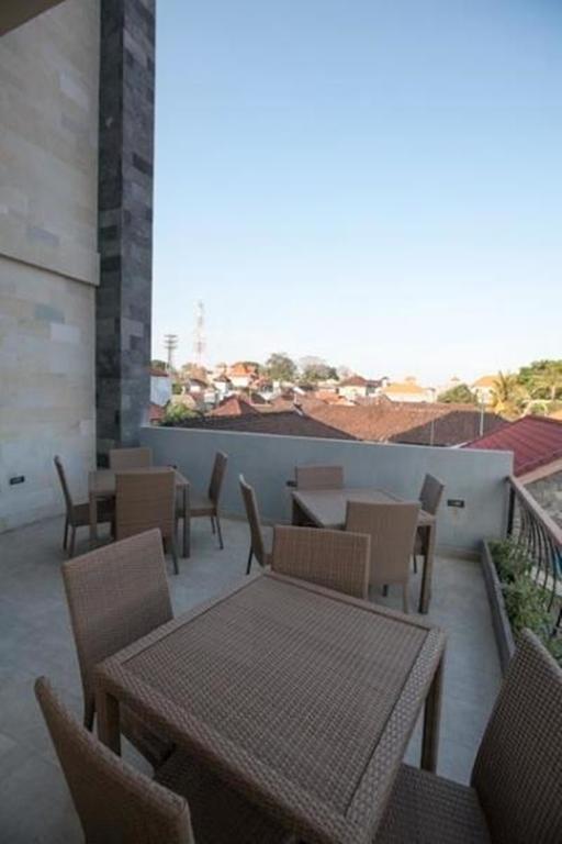 Zuk Hotel 3*