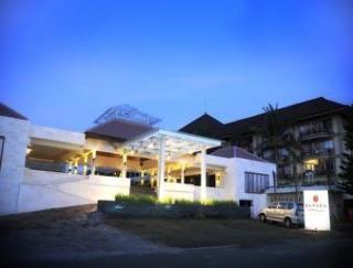 Ramada Camakila Hotel 4*