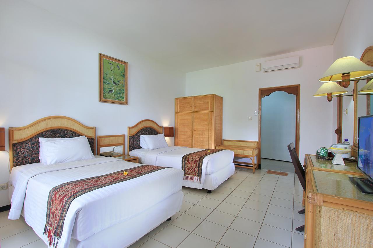 Puri Naga Beachfront 3* Legian (Bali)