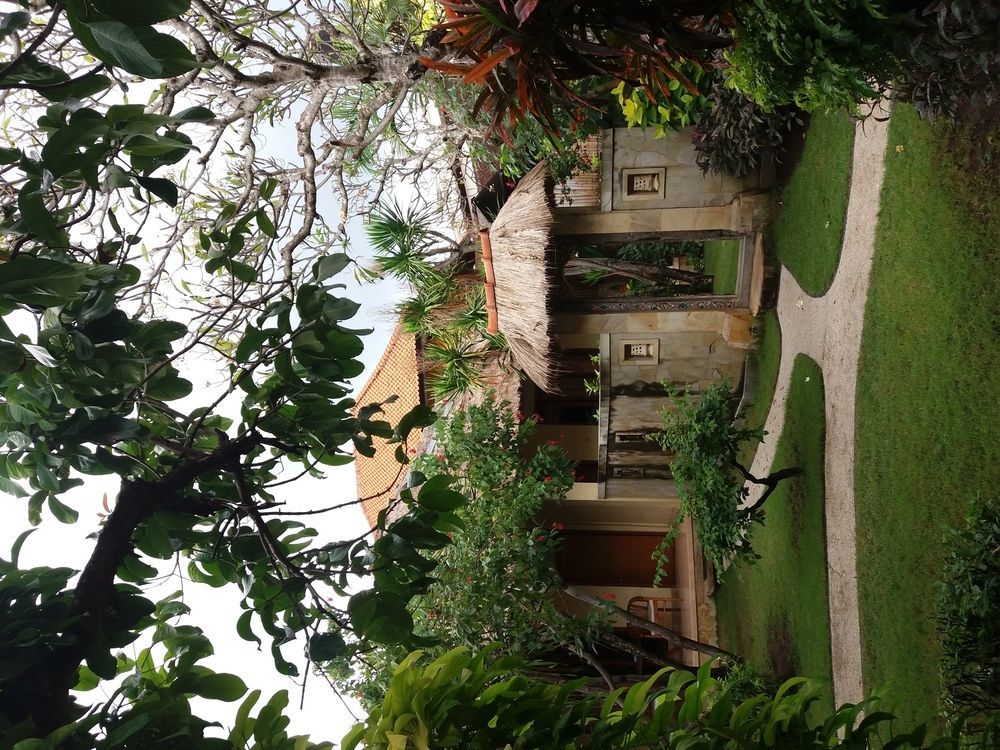 Hotel The Sari Legian (Bali)