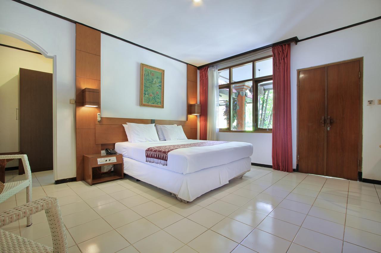 Puri Naga Beachfront Hotel Legian (Bali)