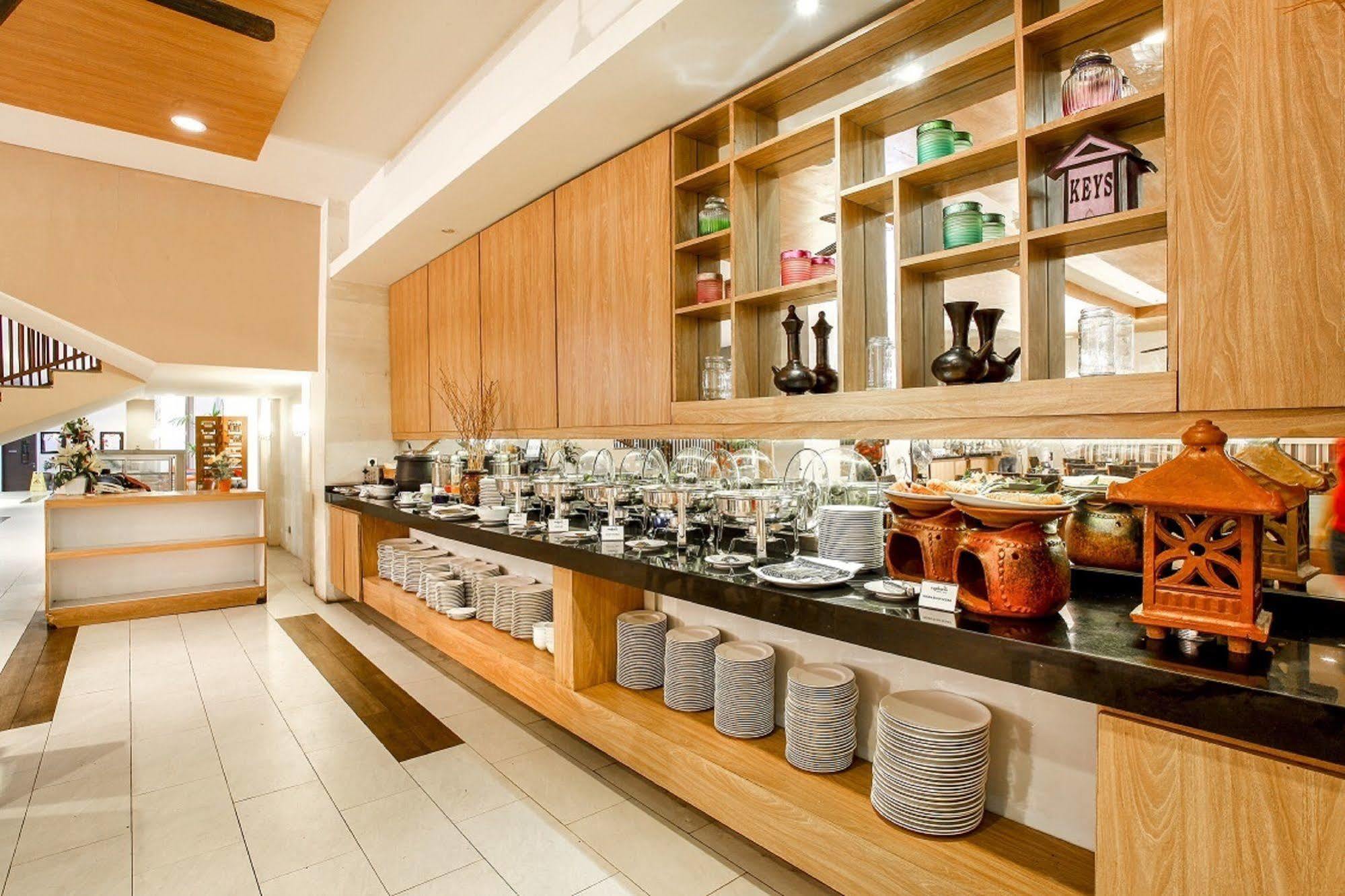Hotel Euphoria Legian (Bali)