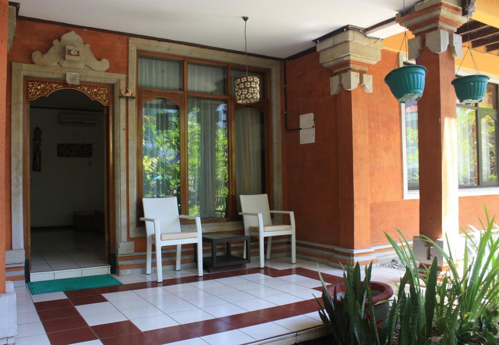 Puri Naga Beachfront Hotel Legian (Bali)